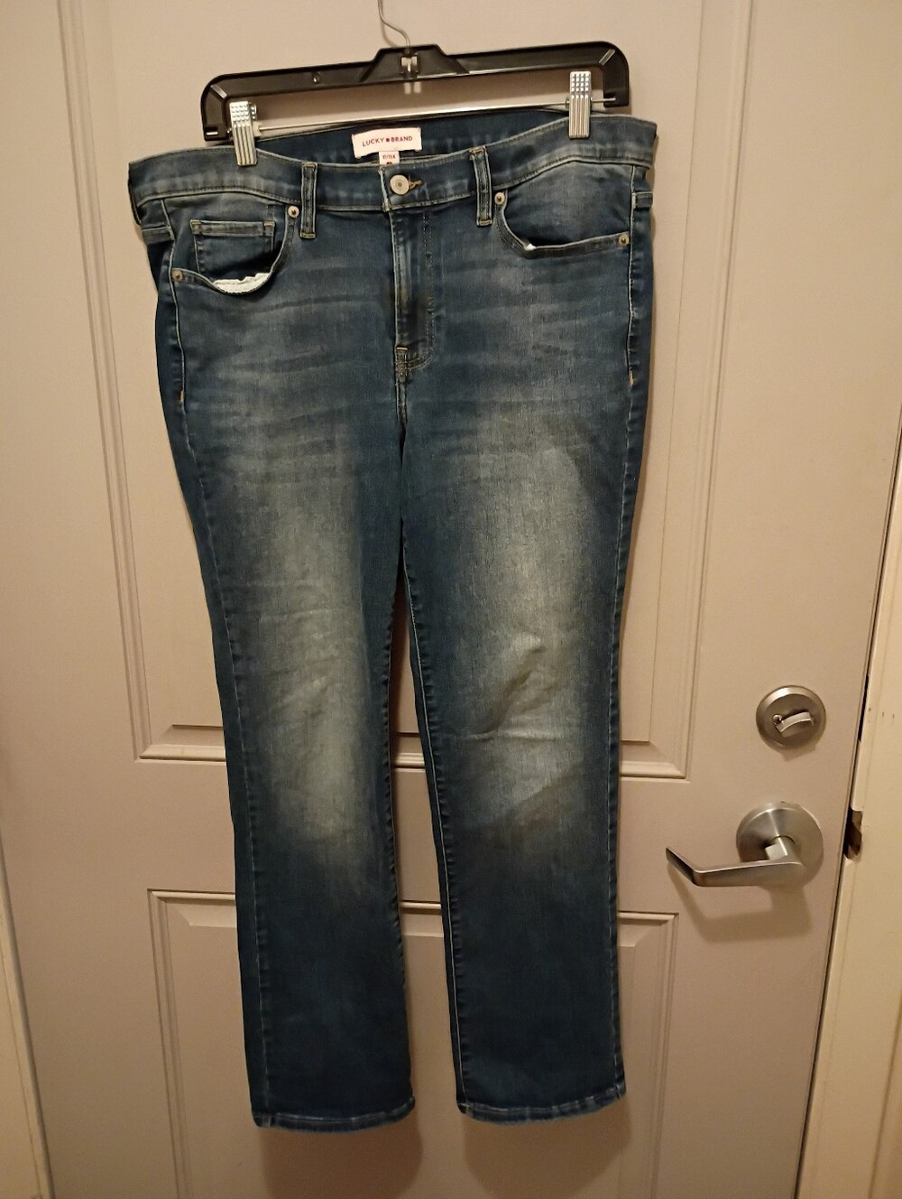 Lucky Brand Women's Medium Blue Straight-Leg Jeans Size 31